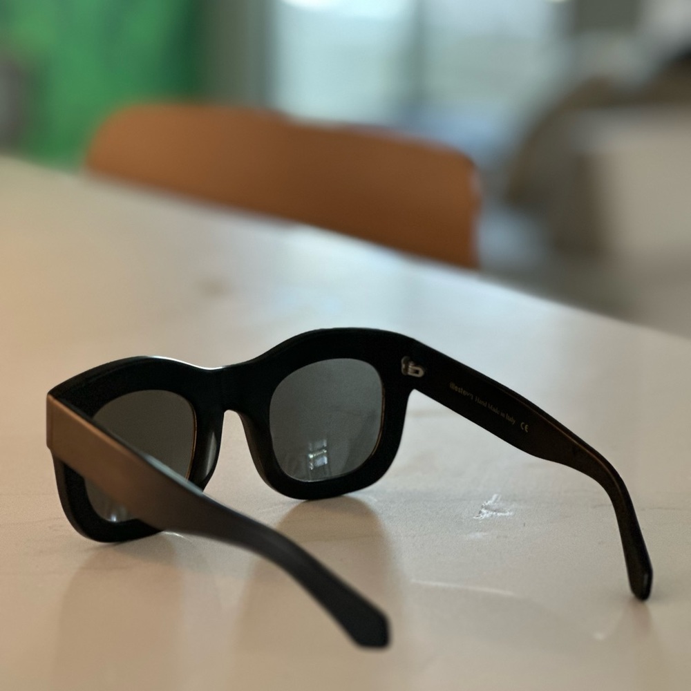 ILLESTEVA Hamilton black matte sunglasses with silver mirror lenses - Picture 6 of 8